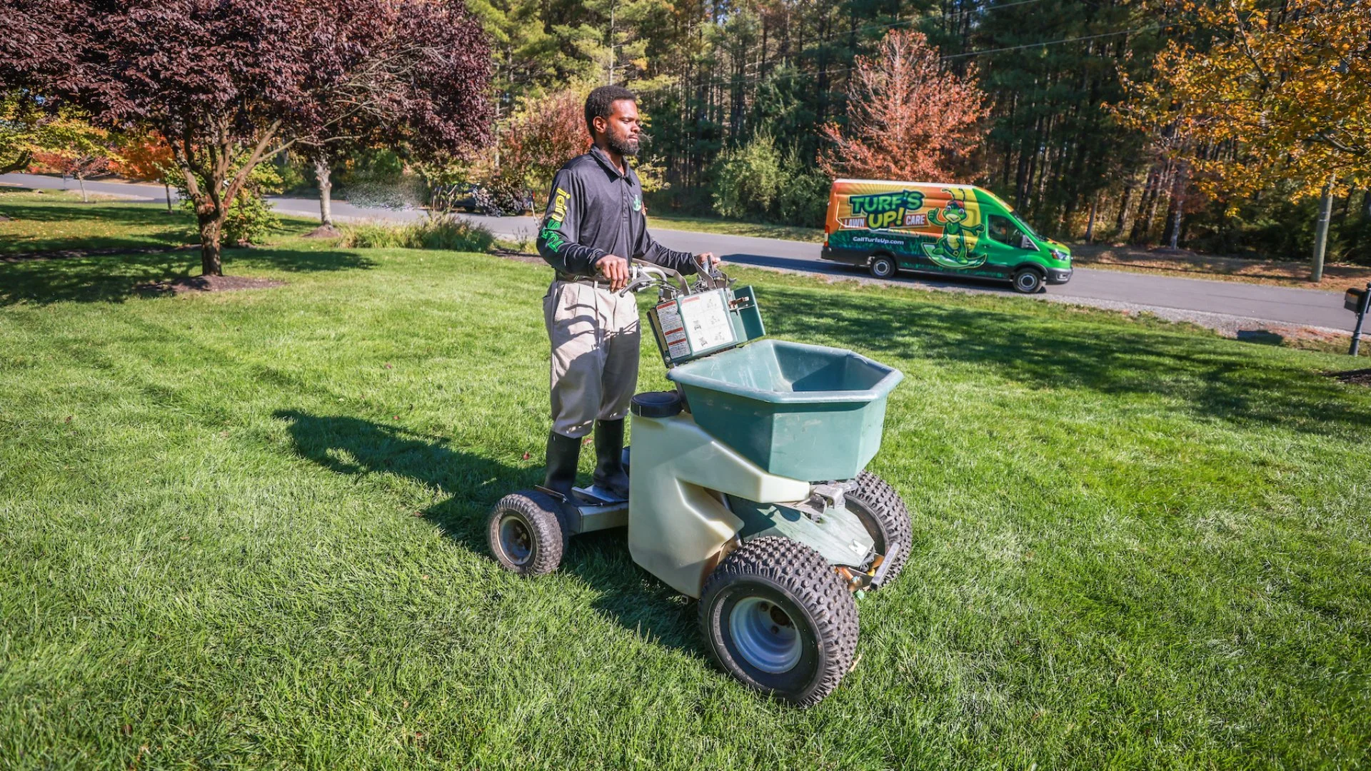 Turf's Up Lawn Care employee working.